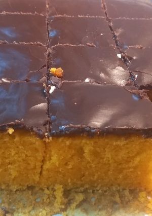 Foto de Bolo de cenoura com calda durinha